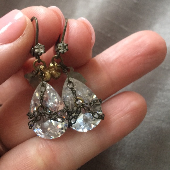 Betsey Johnson Jewelry - Betsy Johnson tear drop cz leverback earrings